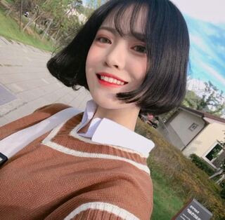 この人の髪の毛は タンバルモリ か タッセルボブ のどちらですか Yahoo 知恵袋