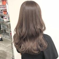 ブリーチなしのヘアカラー 髪をミルクティーベージュ ミルクティーアッシ Yahoo 知恵袋