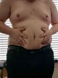 １８０センチで１００キロって正直デブだと思いますか 恋愛対象になりますか Yahoo 知恵袋