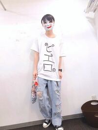 踊り手のbakeくんが履いているこういうジーンズ は なんという名前のジー Yahoo 知恵袋