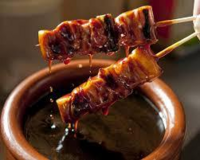 焼肉屋や焼き鳥やの秘伝のタレ 大きな壷に何十年も注ぎ足しで使用してい Yahoo 知恵袋