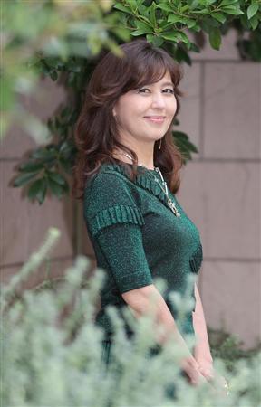 石野真子さんって綺麗ですか 綺麗 可愛いです 年齢を重ねてもチャーミング Yahoo 知恵袋