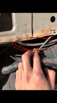 車の配線についてですが 絶縁防止のために配線に黒のビニールテープを貼って Yahoo 知恵袋