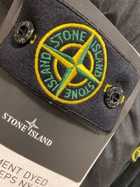 イギリスのカジュアルズ 含フーリガン の間にはどうしてstoneisland Yahoo 知恵袋