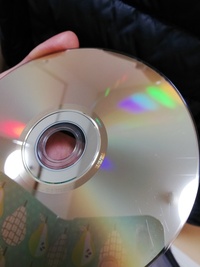 メルカリで購入したDVDで「目立った傷や汚れなし」とのことでしたが