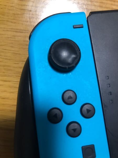 ニンテンドースイッチについて質問です。ジョイコンのスティック部