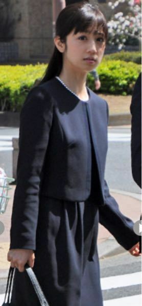 小倉優子さんが 息子さんの入学式に着られていたスーツですが どこのも Yahoo 知恵袋