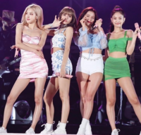 ジェニウエスト細い割には足太めじゃないですか Yahoo 知恵袋