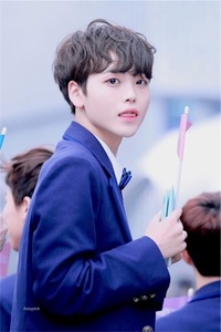 キムミンギュ ソンヒョンジュン ハムウォンジン イジニョクの4人をまとめ Yahoo 知恵袋