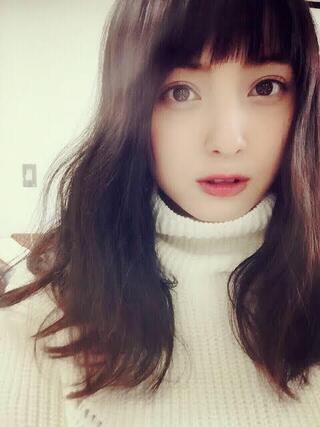 佐々木希って鼻の下長めなのになんで可愛いんでしょうか 随所のパーツがいい Yahoo 知恵袋