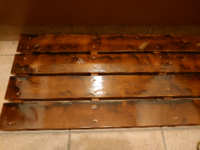 本日 玄関用すのこを購入し セルフで油性ウレタンの着色ニススプレーを塗布しました 教えて 住まいの先生 Yahoo 不動産