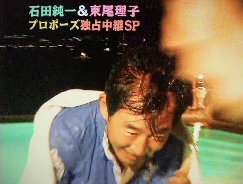 石田純一ってカツラですよね コロナ治療で入院してる時ってメンテナンス Yahoo 知恵袋