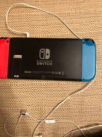 ニンテンドースイッチ本体のゲームカードスロットのカバー破損につ Yahoo 知恵袋