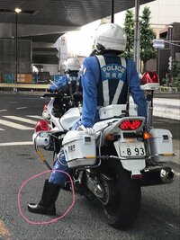 白バイ隊員になることは相当難しいのですか 肉体的条件に問題がな Yahoo 知恵袋