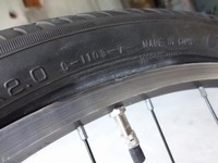 自転車のタイヤとチューブ交換はホーマックだといくらですかあと自分 Yahoo 知恵袋
