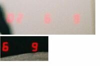 【フィルムカメラ】オリンパスのデート機能について お世話になります。

最近、中古のフィルムカメラを購入しました。
フィルムカメラを使うのは25年ぶりくらいです。

現像したところ、右下に入る日付が
・オレンジ色ではなく赤色
・濃い時と薄い時がある
ので、気になりました。
(画像添付します)

機種は
・オリンパスOM-2N
・日付はレコデータバック3 
(電池は新品のLR44に変えました)...