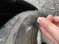 車のタイヤについて 縁石に乗り上げた場合タイヤは問題が起きて Yahoo 知恵袋