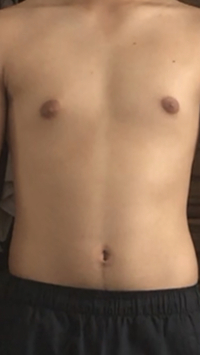 至急中学生男子です 女子は男子の上半身裸を見てどうおもいますか どこを鍛え Yahoo 知恵袋