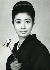 富司純子さんって若いときは娘の寺島さんより綺麗だったんでしょうか Yahoo 知恵袋