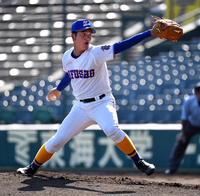 高校野球の伝統校の県立岐阜商業高校が、鍛治舎巧監督が就任してから