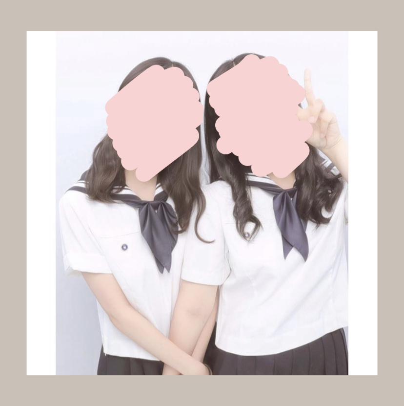 Instagramのストーリーで背景とプリクラの写真の背景を同じ色にする 