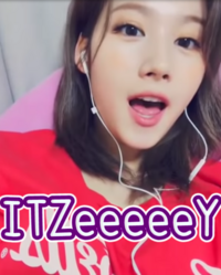 Twiceサナはvliveでitzyを馬鹿にしていましたか アイコン変わ Yahoo 知恵袋