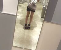 162センチ46キロなんですが 足が太い気がしますこれ足太いですか 仕事上 Yahoo 知恵袋