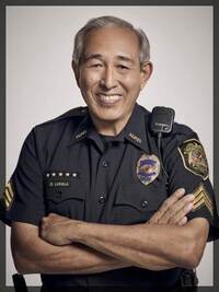 ハワイ ファイブ オーのスティーブてなぜデュークに偉そうに話すのですか Yahoo 知恵袋