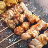 焼き鳥塩とタレどちらが好きですか 塩派です 塩の方が 焼き鳥自体の旨みが Yahoo 知恵袋