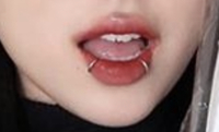 女の子で口のピアス どう思いますか Yahoo 知恵袋