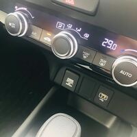 車の暖房の最適温度は何度ですか あと暖房の場合はa Cのボタン Yahoo 知恵袋
