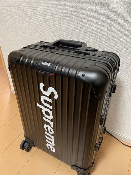 supreme セール ステッカー スーツ ケース