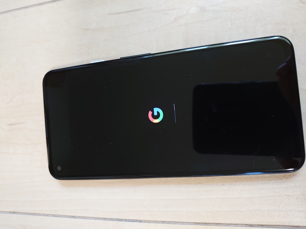 スマホソフトバンクPixel8aシャットダウンがボタンを押しても出来ませ