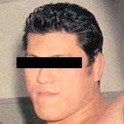 スマホとかに反射する自分の顔って 他人から見た自分の顔と同じなんですか Yahoo 知恵袋