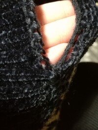 カーディガンの首まわり のほつれって直せますか いまの状態は写真 Yahoo 知恵袋