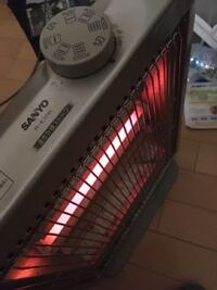 電気ストーブのスイッチを切るにしているのに消えないです それに 何か Yahoo 知恵袋