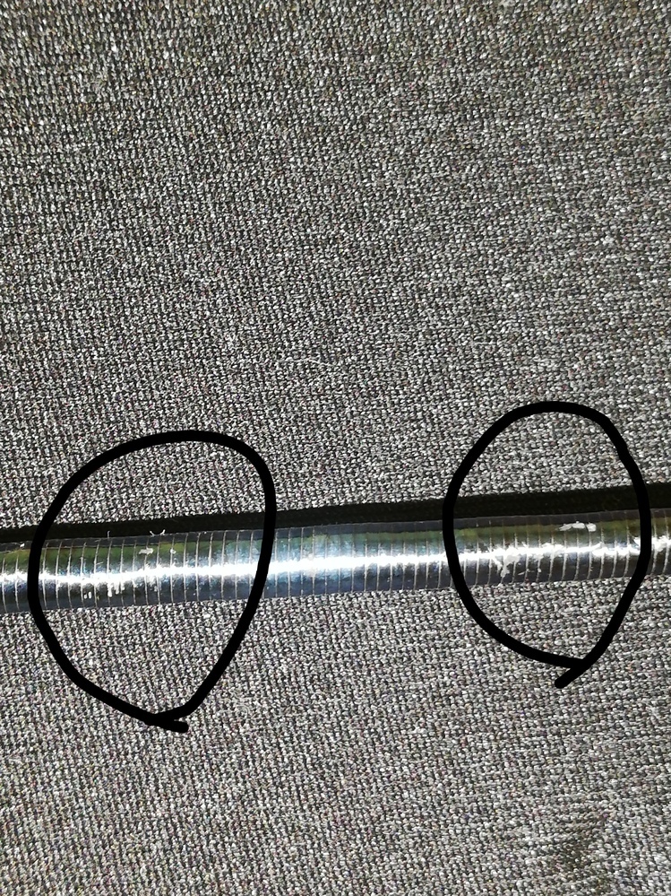 ワールドシャウラに傷がいってしまいました。上から2番目の