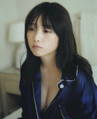 いくら何でもこの上戸彩はアイコラでしょ？(笑) - Yahoo!知恵袋