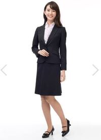 明日入社式があり 明後日からは研修が始まるのですが スーツの中に着るシ Yahoo 知恵袋