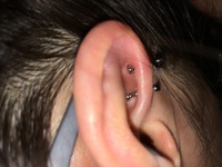 バレないボディピアス 舌以外で普通に生活していればバレる Yahoo 知恵袋