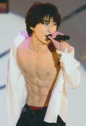 質問があります Snowmanの佐久間大介くんの腹筋についてです Yahoo 知恵袋