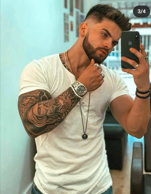 このような髪型にしたいんですけど アジア人の頭蓋骨の形や毛質に合うのか分か Yahoo 知恵袋