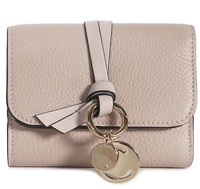 アウトレットで販売されているクロエのお財布について ジャズドリーム長島のア Yahoo 知恵袋