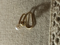 セリアで購入したイヤーカフなんですけど どこに どうつけるのが正解な Yahoo 知恵袋