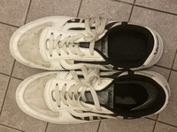 一週間前くらいにキャンプ白い靴を履き 炭で白い靴の布部分が汚れました 一 Yahoo 知恵袋