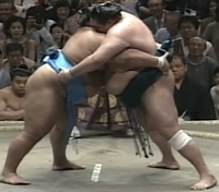 昔いた力士の、武蔵丸と小錦って相撲で対戦したことあるんですか 昔いた力士の、武蔵丸と小錦って相撲で対戦したことあるんですか