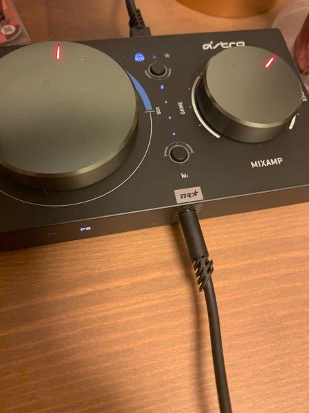 a40trのミックスアンプのボリュームの色が白だったのが赤になってい 