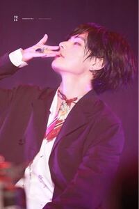 Jinの投げキスやめて欲しくないですか Bts ハマってた時はｷ Yahoo 知恵袋