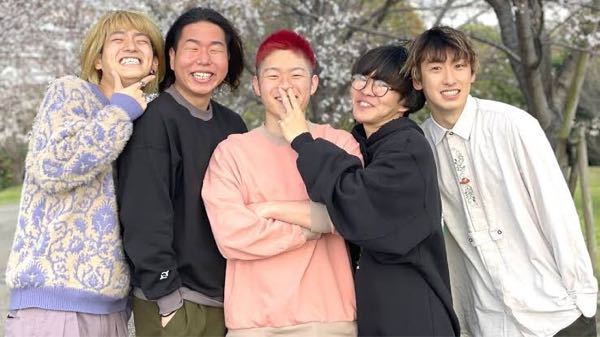 このてっちゃんの着てるトップスと似たようなデザインのものあれば教えてください Yahoo 知恵袋