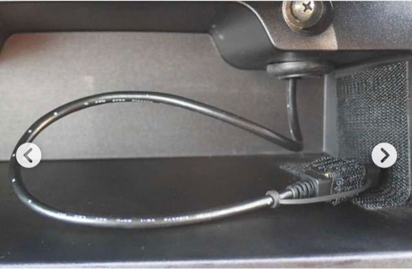 セレナの助手席ダッシュボード内にある、USBは何のためにある物でしょうか？HDMIに変換とかできるのでしょうか？